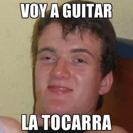 memes-de-borrachos-voy-a-guitar-la-tocarra.webp