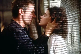 1339439089-bladerunner-still1-lg.webp